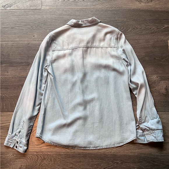 Nordstrom Halogen light wash Chambray button down shirt SP small petite - Picture 8 of 10